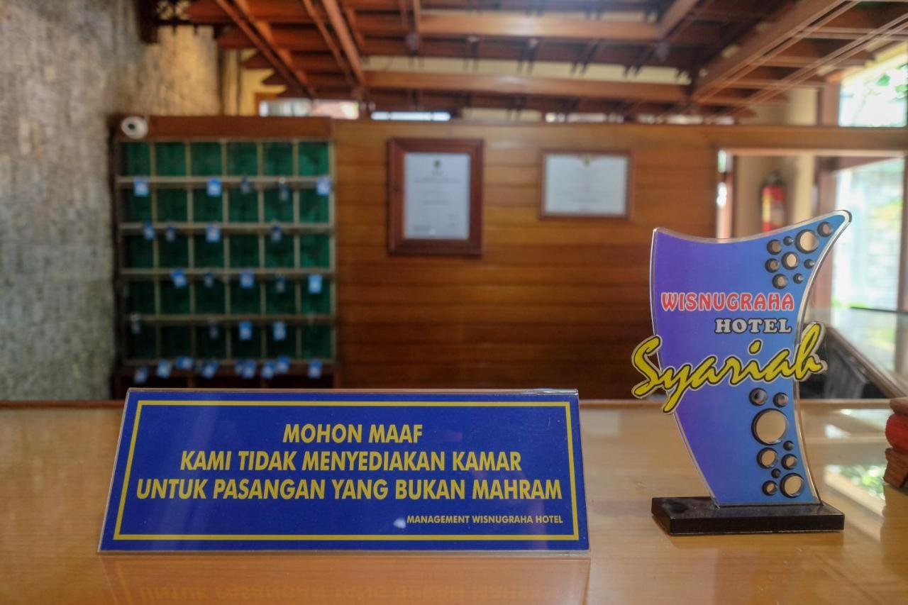 Urbanview Hotel Syariah Wisnugraha By Reddoorz Джокьякарта Экстерьер фото