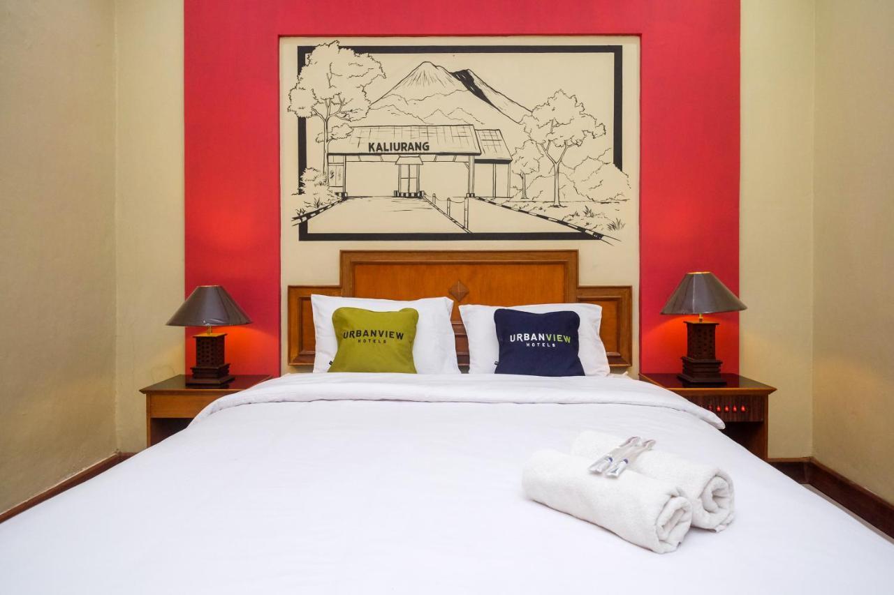 Urbanview Hotel Syariah Wisnugraha By Reddoorz Джокьякарта Экстерьер фото